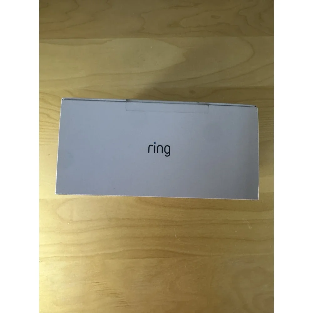 Ring Stick Up Cam Plug-In 1080p Indoor/Outdoor Camera White 8SW1S9-WEN0 NEW